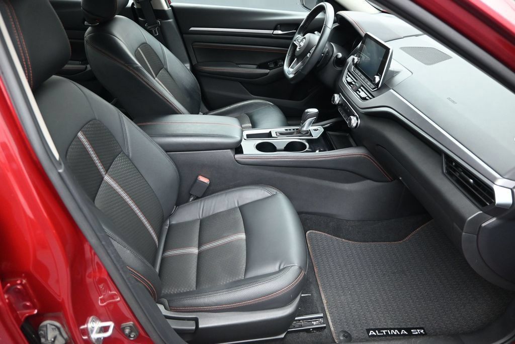 Certified 2023 Nissan Altima 2.5 SR FWD image 25