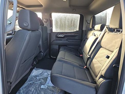 New 2026 GMC Sierra 1500 Elevation image 8