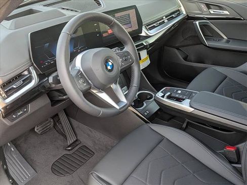 New 2027 BMW X1 xDrive28i AWD/4WD image 3
