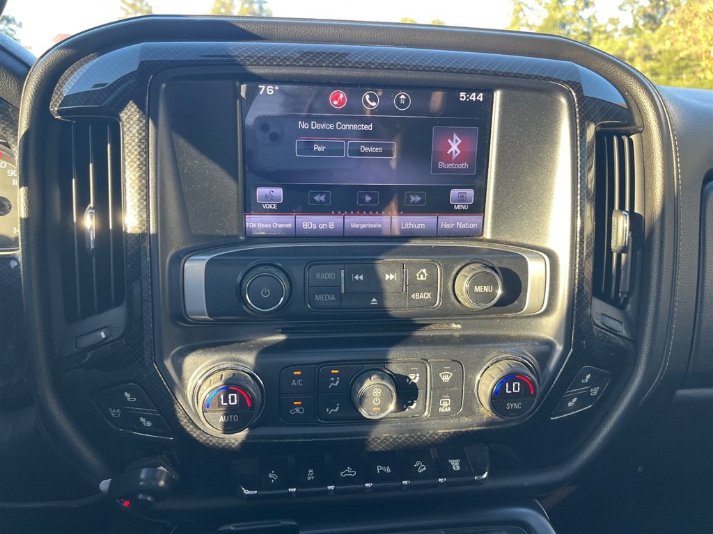 Used 2015 GMC Sierra 2500 SLT w/ Duramax Plus Package AWD/4WD image 14