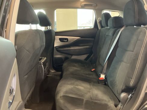 Used 2018 Nissan Murano SV image 21