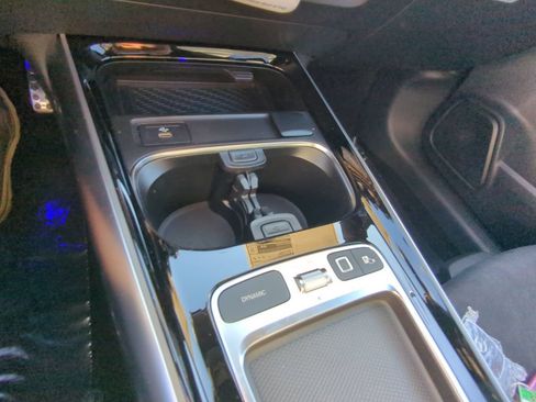Certified 2025 Mercedes-Benz GLA 250 image 8