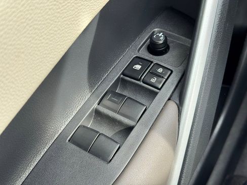 Certified 2024 Toyota Corolla Cross XLE image 26