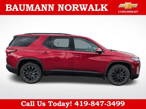 Used 2023 Chevrolet Traverse RS AWD/4WD image 8