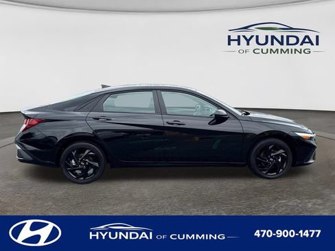 Certified 2026 Hyundai Elantra Sport FWD image 9