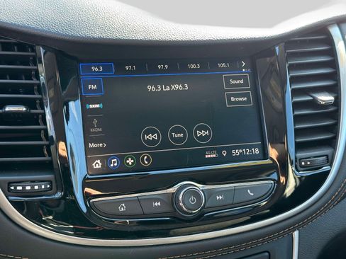 Certified 2022 Chevrolet Trax LT w/ LT Convenience Package image 25