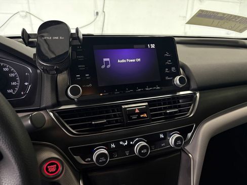 Used 2019 Honda Accord LX image 23