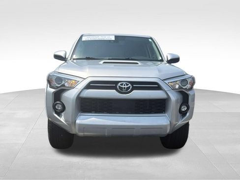 Used 2024 Toyota 4Runner TRD Off-Road AWD/4WD image 8