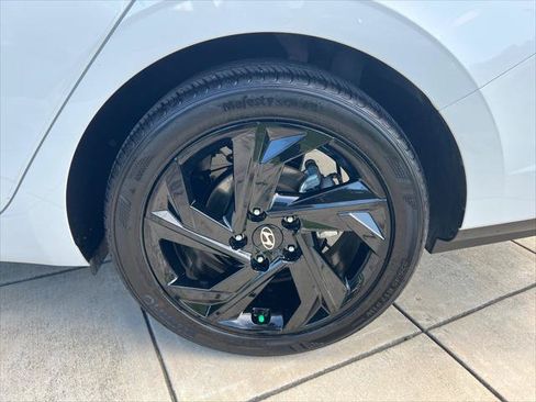 Certified 2026 Hyundai Elantra Sport FWD image 14