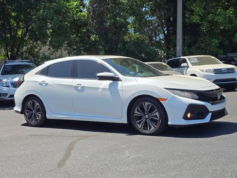 Used 2018 Honda Civic EX image 1