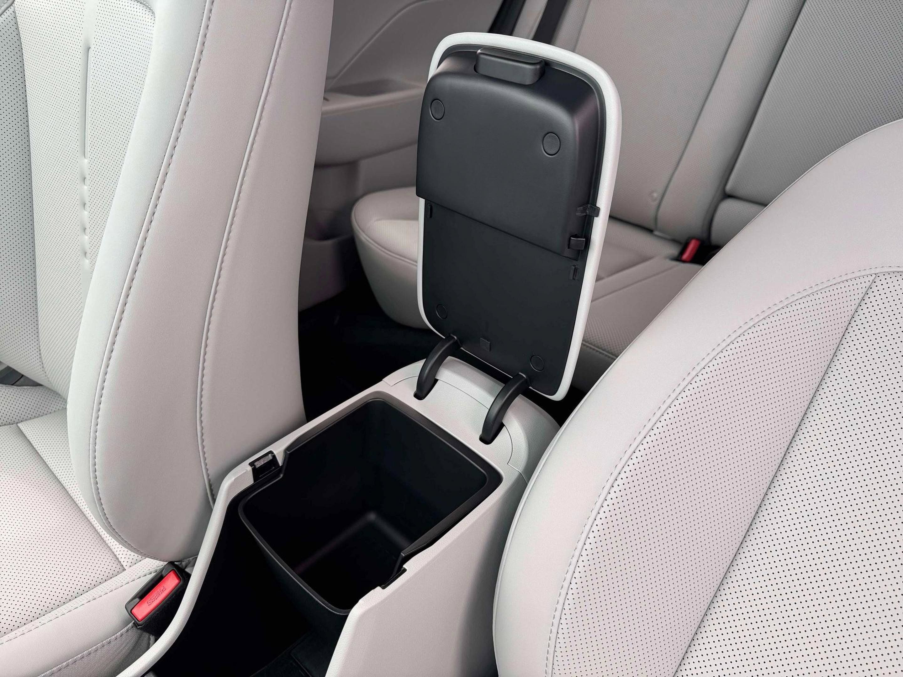 New 2026 Hyundai Kona SEL Premium AWD/4WD image 19