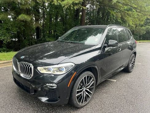 Used 2019 BMW X5 xDrive50i w/ M Sport Package AWD/4WD image 1
