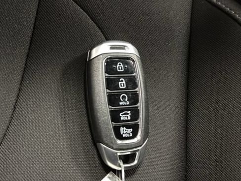Used 2023 Hyundai Elantra SEL w/ Convenience Package FWD image 20