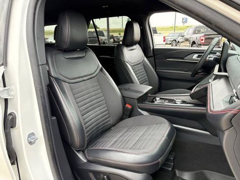 Certified 2025 Ford Explorer ST-Line w/ Premium Package RWD image 31
