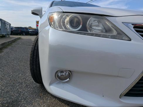 Used 2013 Lexus ES 350 w/ Premium Pkg FWD image 9