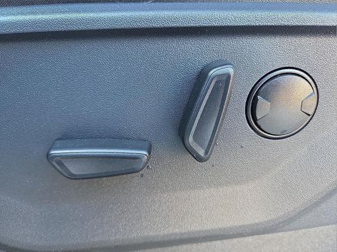 New 2026 Ford Expedition Active image 17