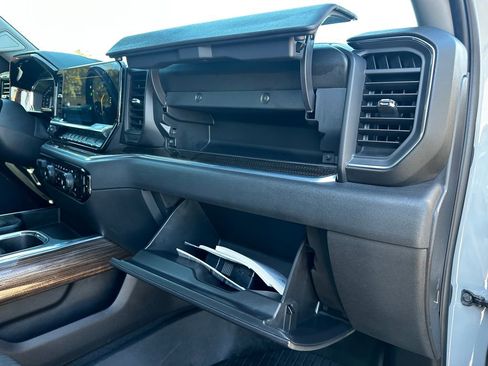 Used 2024 Chevrolet Silverado 1500 LT Trail Boss image 46