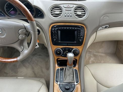Used 2004 Mercedes-Benz SL 500 image 12