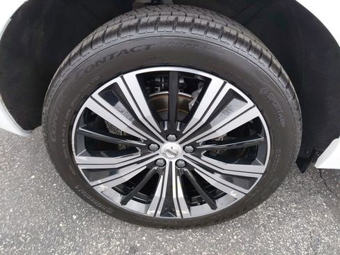 Used 2022 Volvo XC60 B5 Inscription w/ Advanced Package image 18