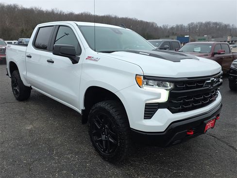 New 2026 Chevrolet Silverado 1500 LT Trail Boss w/ Convenience Package II image 2