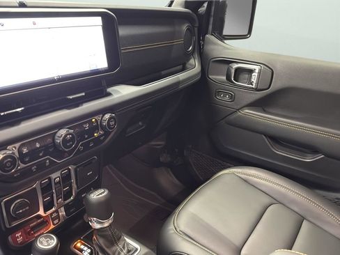 Used 2025 Jeep Wrangler Unlimited Rubicon 392 image 20