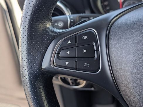 Used 2019 Mercedes-Benz GLA 250 4MATIC image 17