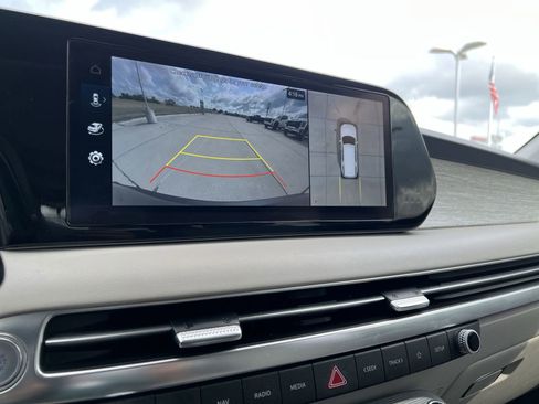 Used 2023 Hyundai Palisade Calligraphy image 15