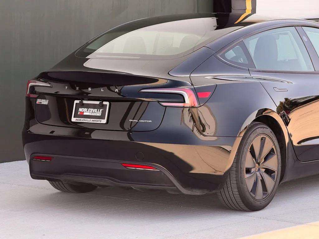 Used 2024 Tesla Model 3 Long Range AWD/4WD image 29