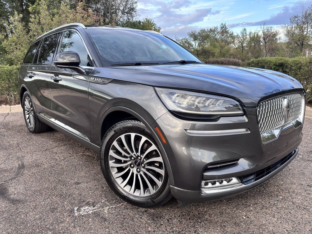 Used 2020 Lincoln Aviator Reserve RWD image 2