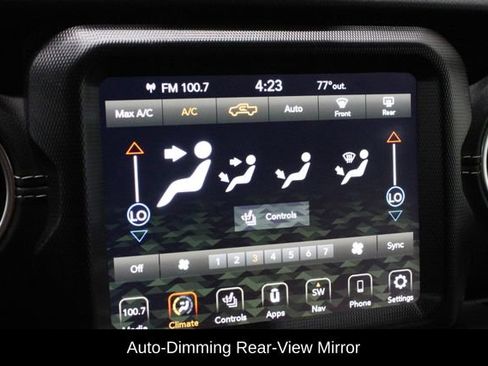 Used 2020 Jeep Gladiator Overland image 33