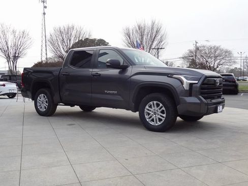 Used 2024 Toyota Tundra SR5 w/ SR5 Convenience Package AWD/4WD image 2