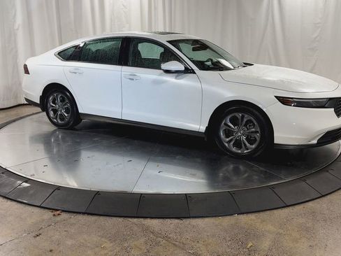 Certified 2024 Honda Accord EX image 4