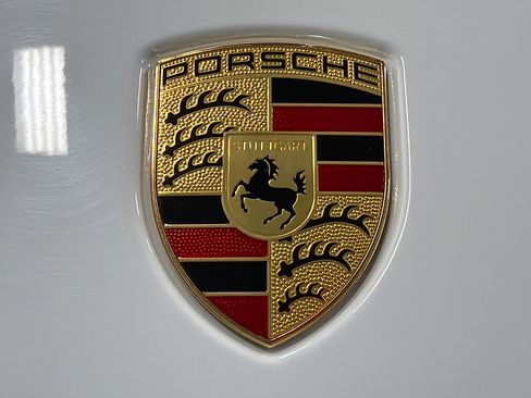 Certified 2023 Porsche Cayenne Platinum Edition AWD/4WD image 12