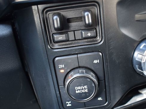 Used 2023 Ford F350 Lariat w/ Lariat Ultimate Package image 25