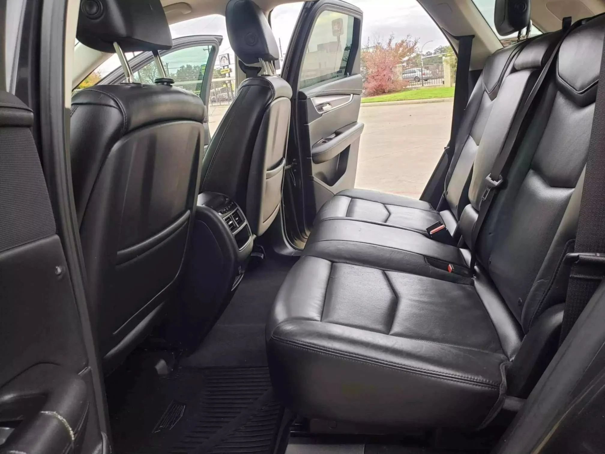 Used 2018 Cadillac XT5 Premium Luxury FWD image 28
