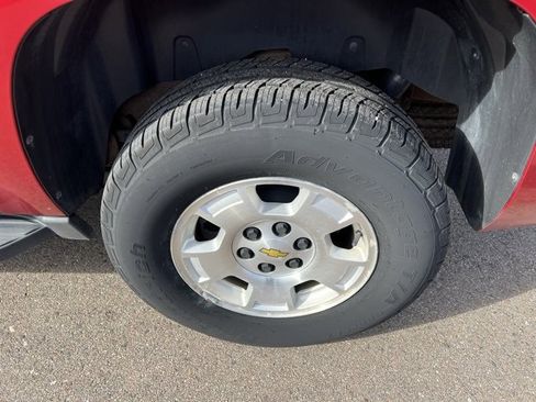 Used 2012 Chevrolet Suburban LT w/ Luxury Package image 10