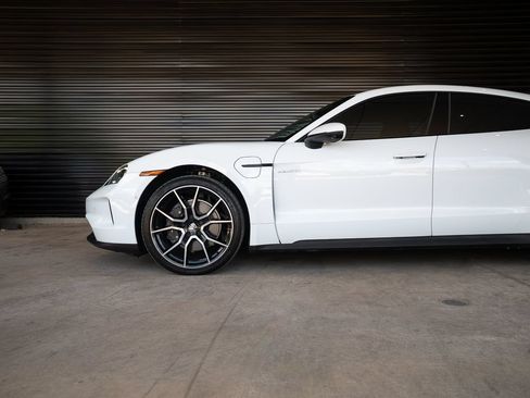 Certified 2025 Porsche Taycan RWD image 11