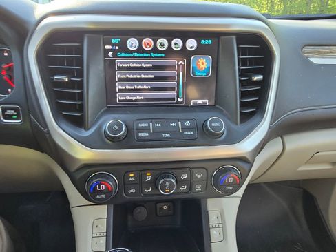 Used 2019 GMC Acadia Denali AWD/4WD image 25