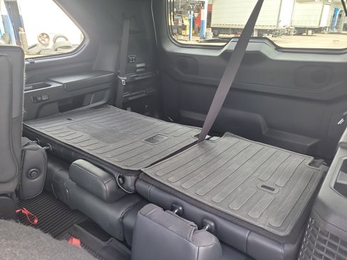 Used 2024 Toyota Sequoia Platinum AWD/4WD image 11