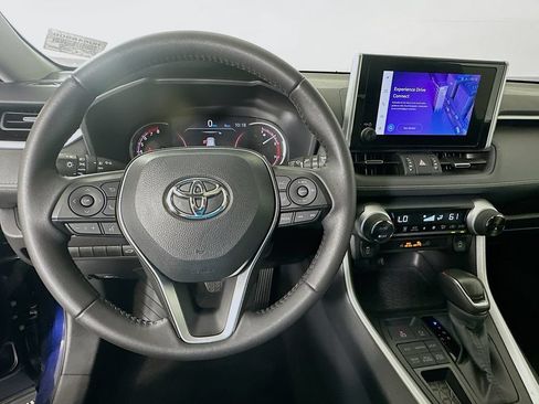 Used 2025 Toyota RAV4 XLE Premium AWD/4WD image 11