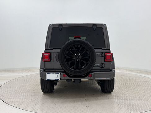 Used 2021 Jeep Wrangler Unlimited Sahara AWD/4WD image 10