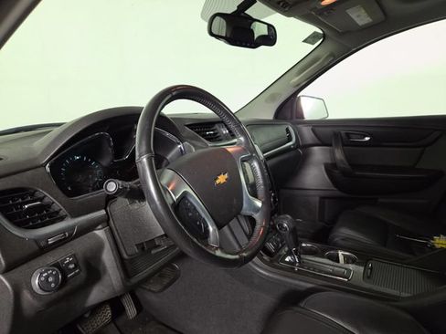 Used 2017 Chevrolet Traverse Premier FWD image 15