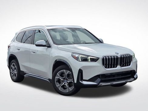 Used 2023 BMW X1 xDrive28i w/ Convenience Package AWD/4WD image 1