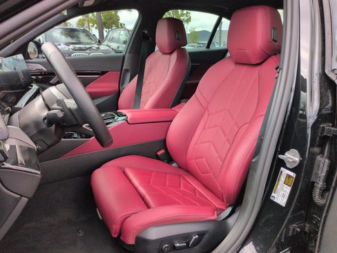 Used 2024 BMW 530i w/ M Sport Package RWD image 16
