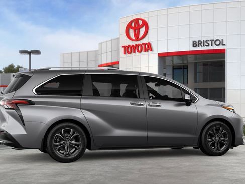 New 2026 Toyota Sienna Platinum image 30