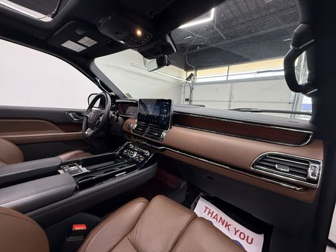 Used 2023 Lincoln Navigator L Reserve w/ Equipment Group 201A image 22