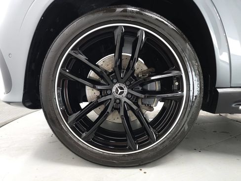 Used 2024 Mercedes-Benz GLS 450 4MATIC image 39