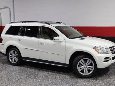 Used 2012 Mercedes-Benz GL 450 4MATIC w/ Premium 2 Pkg image 2
