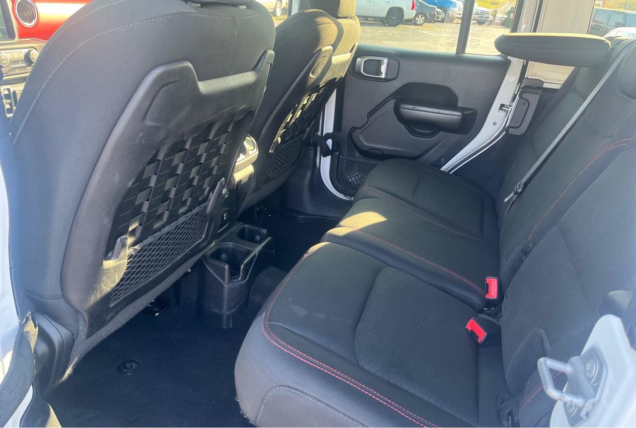 Used 2018 Jeep Wrangler Unlimited Rubicon AWD/4WD image 16
