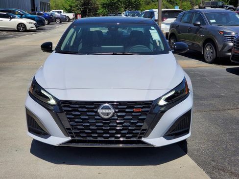 New 2026 Nissan Altima 2.5 SR FWD image 8